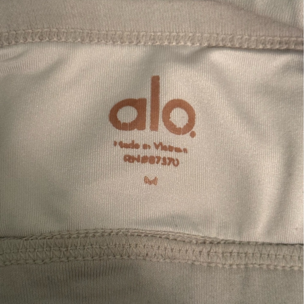 Alo Yoga Gray and White Sports Bra - Picture 4 of 4